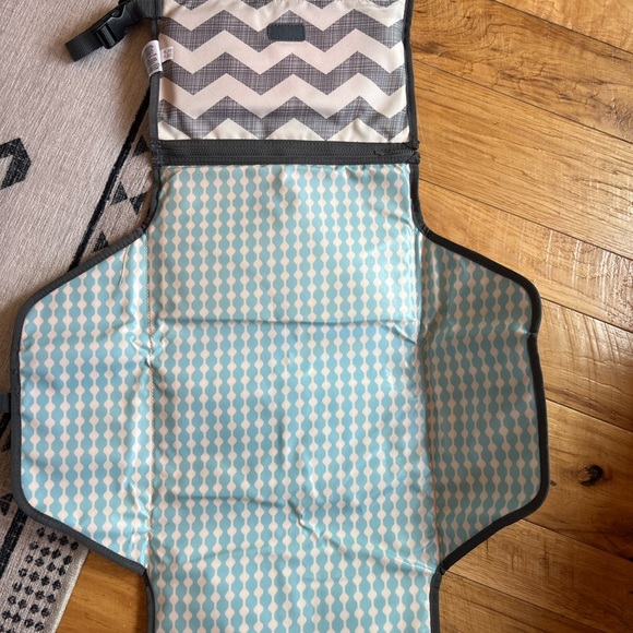 Like new! Super clean! - Picture 4 of 6